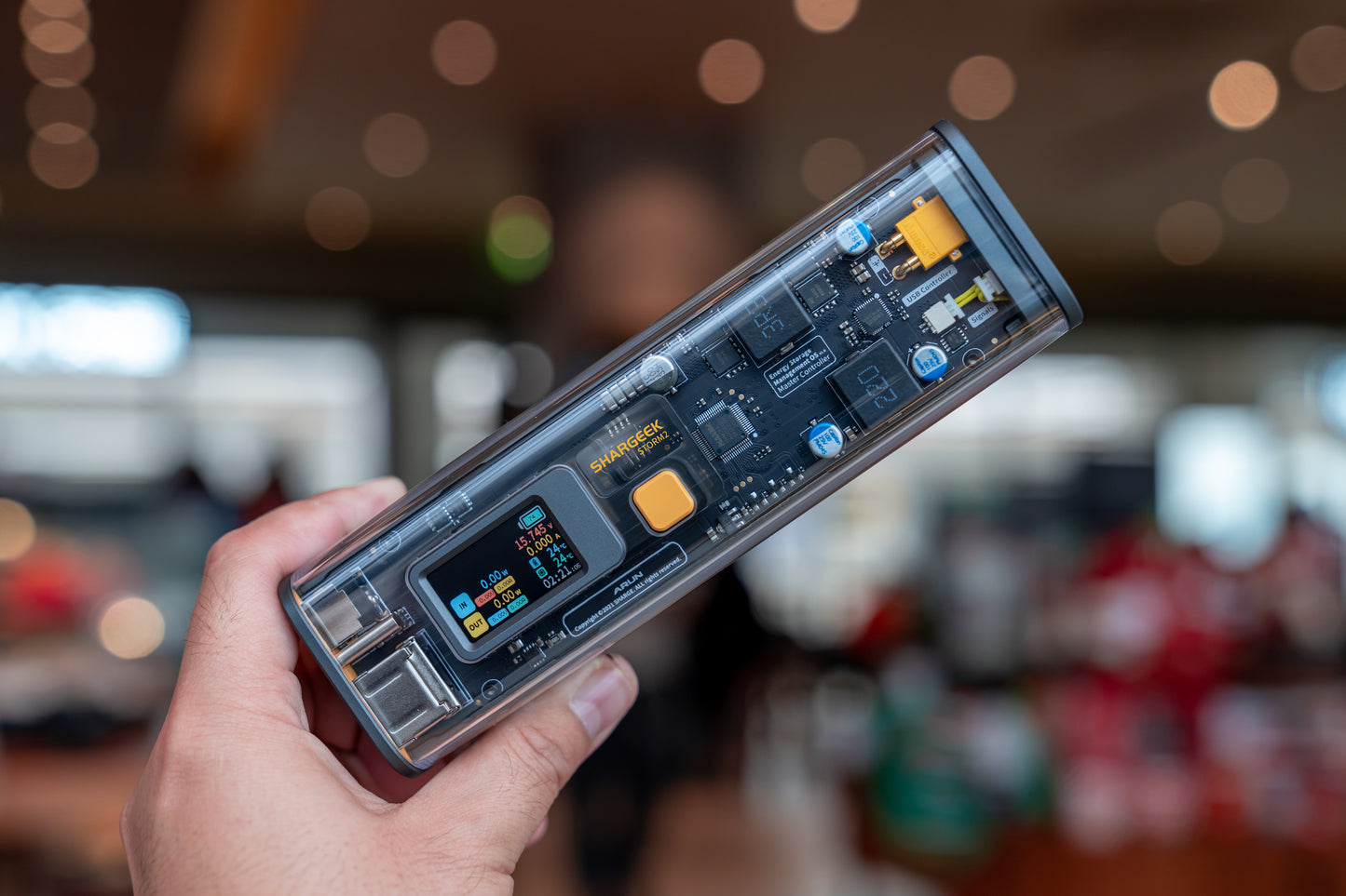 SHARGE Shargeek 100 Powerbank - 25600mAh - transparent design showcasing fast charging capabilities.