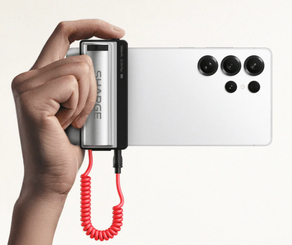 SHARGE GRIP Powerbank 5000mAh - 22.5W silver black photo shoot