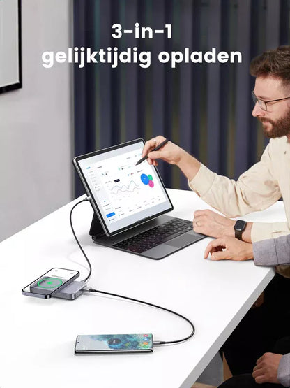 UGREEN 10000mAh Magnetic Wireless Power Bank 3 devices at same time